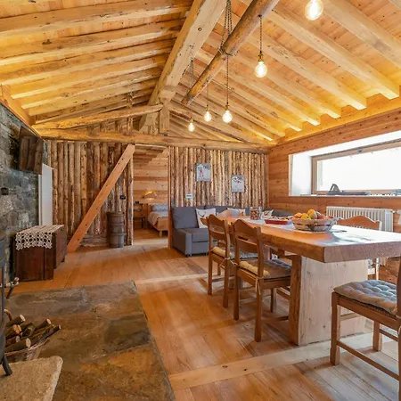 Vakantiehuis Panoramic Mountain With Breathtaking View *